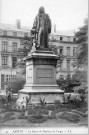 La statue de Dufresne Du Cange