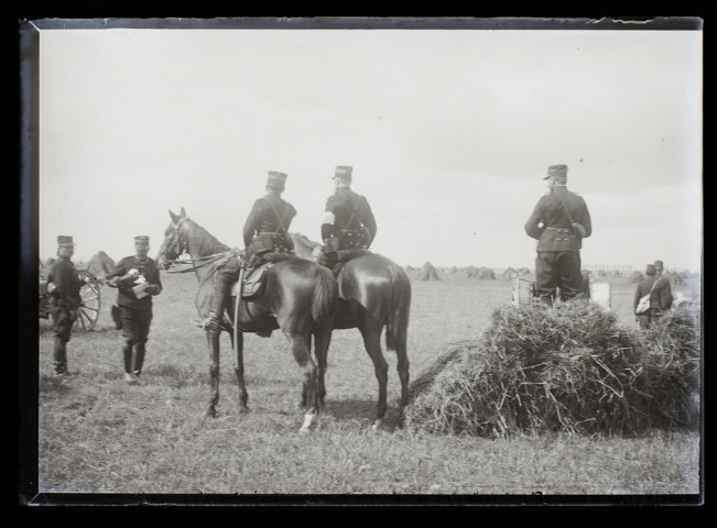Manoeuvres de septembre 1902 - artillerie près d'Equennes