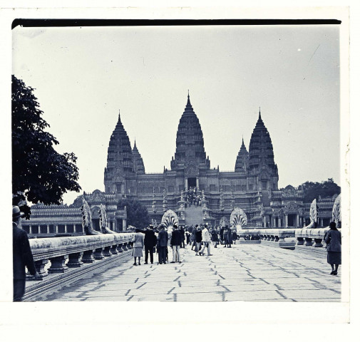 Vincennes. Exposition coloniale internationale : le temple d'Angkor Vat