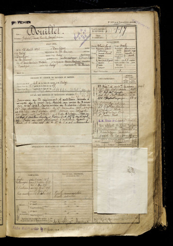 Douillet, Gabriel Pierre Emile Joseph, né le 18 août 1898 à Domléger-Longvillers (Somme), classe 1918, matricule n° 117, Bureau de recrutement d'Abbeville