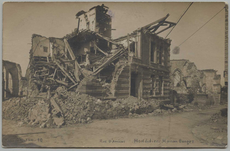 RUE D'AMIENS. MONTDIDIER. MAISON DANGEZ