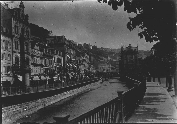 Karlovy Vary, Carlsbald / Karlsbald (République Tchèque). Mühlbrunn, Kolonade und Kreuzstrasse