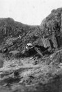 La Grande Guerre dans la Somme. Crâne d'un soldat dans une tranchée