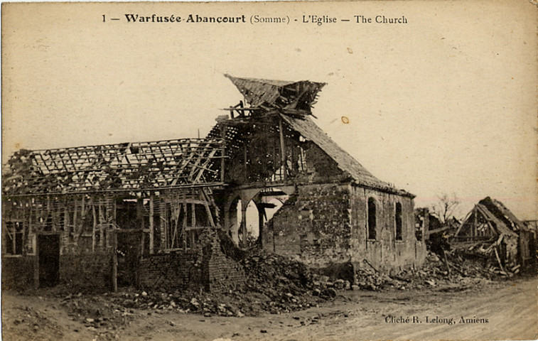 Warfusée-Abancourt (Somme) - Route d'Amiens - L'Eglise.- The Church