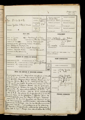 Picque, Gaston Albert Louis, né le 01 juin 1897 à Montreuil (Pas-de-Calais), classe 1917, matricule n° 770, Bureau de recrutement d'Abbeville