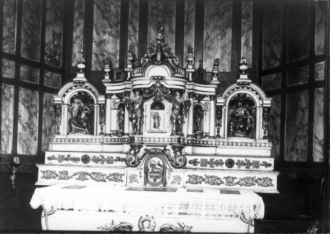L'autel de l'église de Montonvillers