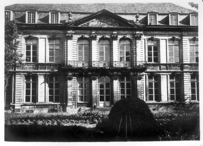 Le musée de Saint-Omer (Pas-de-Calais) : la façade nord