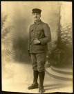 Portrait sudio d'Emile Perrier en uniforme