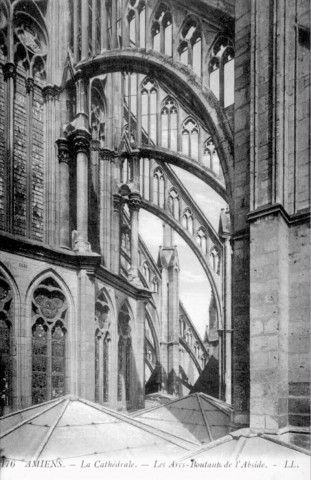 Cathédrale d'Amiens - Les arcs-boutants de l'abside