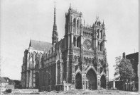 La cathédrale (XIIIe s) - Joyau de l'art gothique