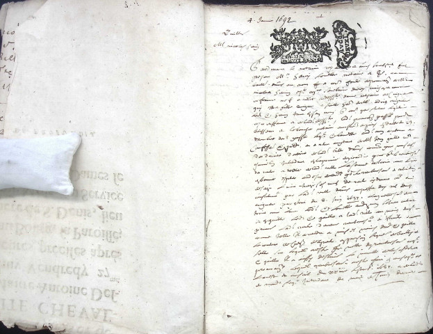 Etude de Me François Lecaron à Amiens (étude n°11). Minutes de l'année 1692