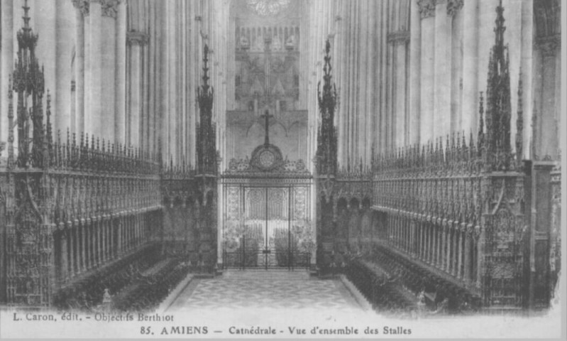 Cathédrale - Vue d'ensemble des Stalles