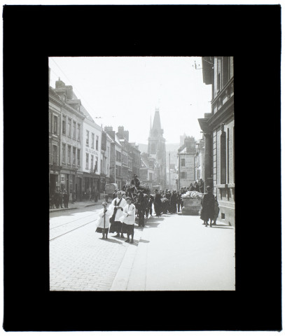 Enterrement d'un scout rue Saint-Leu - juin 1928