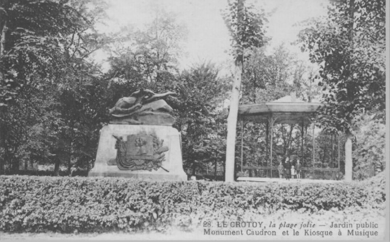 Jardin public - Monument Caudron et le Kiosque à Musique