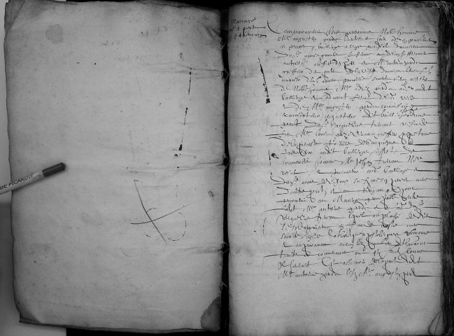 Etude de Me Martin Caron à Amiens (étude n°4). Minutes des années 1636-1637