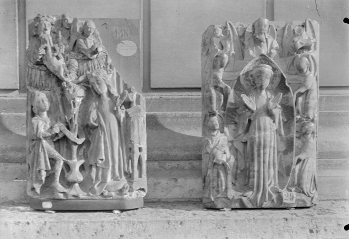 Musée de picardie, Fragments de sculpture représentant "l'annonciation" et "la Vierge entourée d'anges"