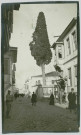PHOTOGRAPHIE MONTRANT UNE VIEILLE RUE DE SALONIQUE. MARCELLE TINAYRE (1870-1948). ECRIVAIN