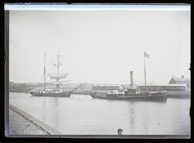 Dunkerque vue prise sur la jetée - juillet 1898