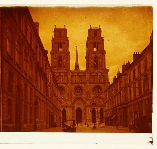 Orléans. Cathédrale Sainte-Croix, XIIIe siècle (M.H.)