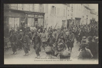 LA GUERRE EUROPEENNE 1914. PRISONNIERS ALLEMANDS DANS LES RUES DE REIMS