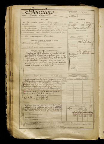 Bouthors, Gaston Charles, né le 20 août 1882 à Doullens (Somme), classe 1902, matricule n° 102, Bureau de recrutement d'Abbeville