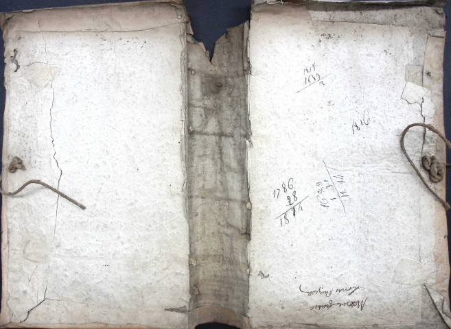 Etude de Me François Caron à Amiens (étude n°18). Minutes de l'année 1683