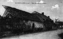 Bayonvillers en 1918 - Ecole des Garçons et Mairie