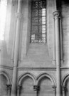 Cathédrale, vue intérieure : fenêtre