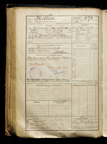 Mollien, Georges Edouard Alcide, né le 28 janvier 1900 à Mesnil-Martinsart (Somme), classe 1920, matricule n° 676, Bureau de recrutement d'Amiens