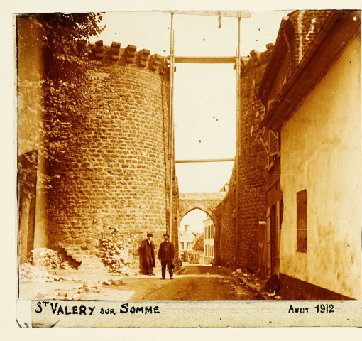 Saint-Valéry-sur-Somme. Tours Guillaume