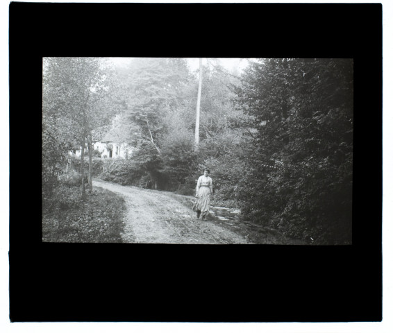 Sentier à Fieffes - octobre 1910