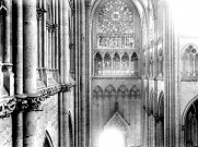 Cathédrale, vue du transept sud : les parties hautes et la rose, 1901