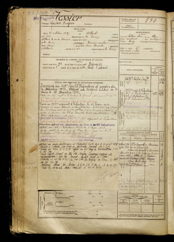 Vessier, Gaston Eugène, né le 16 octobre 1895 à Albert (Somme), classe 1915, matricule n° 586, Bureau de recrutement de Péronne