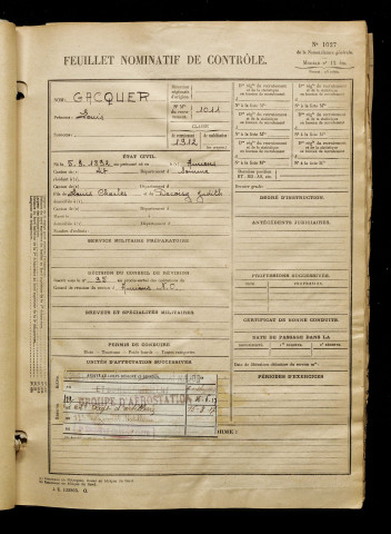 Gacquer, Louis, né le 05 mars 1892 à Amiens (Somme), classe 1912, matricule n° 1011, Bureau de recrutement d'Amiens