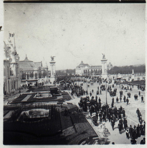 Exposition - Pont Alexandre et les deux Palais