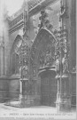 Eglise Saint-Germain, le portail latéral (XVe siècle)