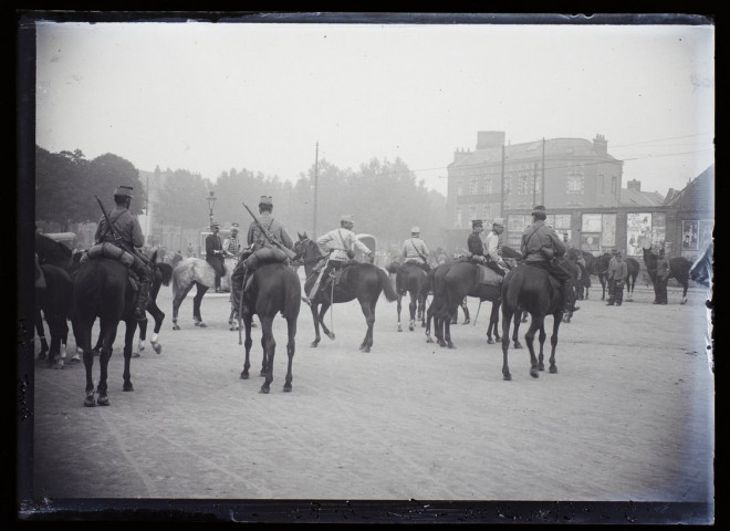 3e chasseurs, place Saint-Roch retour de manoeuvres - septembre 1901
