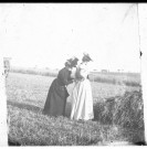 Portrait de femmes dans les champs