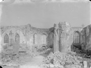 Une église en ruines