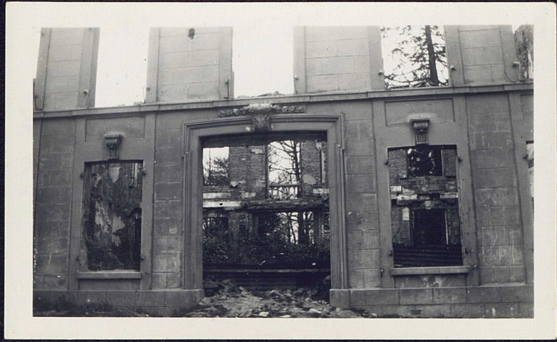 Abbeville. Maison Louf, rue de l'Isle, ruines du 20 mai 1940