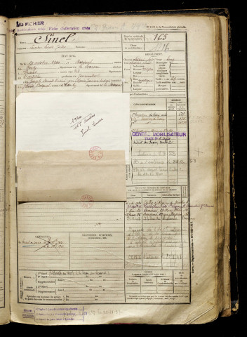 Sinel, Lucien Louis Jules, né le 29 octobre 1900 à Bosquel (Somme), classe 1920, matricule n° 165, Bureau de recrutement d'Amiens