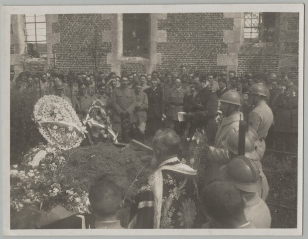 ENTERREMENT DU PILOTE LAMARCHE.13-7-17