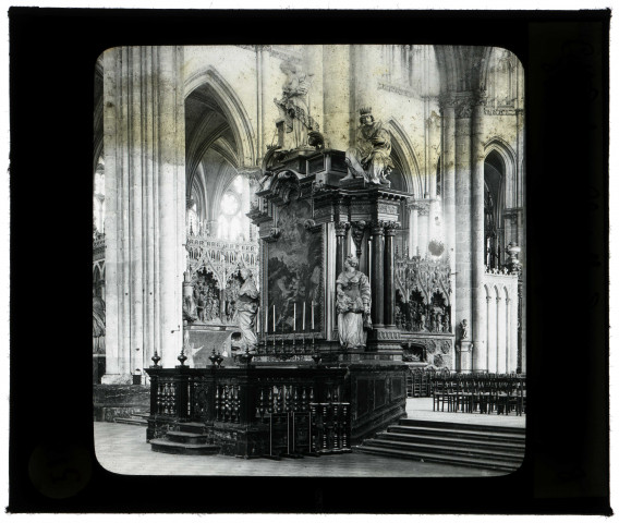 Amiens. La cathédrale. Chapelle de Notre-Dame du Puy