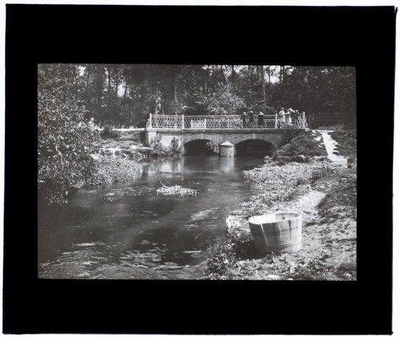 Rivière à Famechon-sur-Poix - mai 1913
