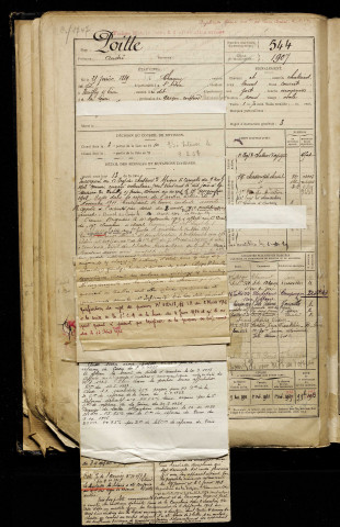 Poitte, André, né le 25 février 1889 à Chauny (Aisne), classe 1909, matricule n° 544, Bureau de recrutement de Péronne