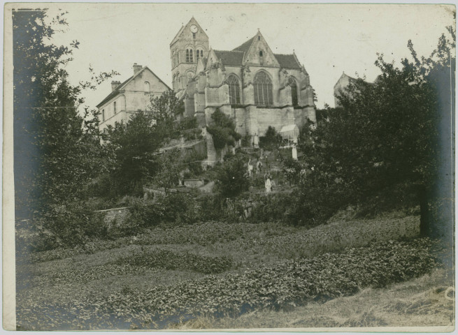 L'EGLISE D'ORROUY, DANS L'OISE