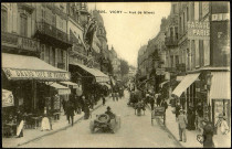 Carte postale intitulée "Vichy. Rue de Nîmes". Correspondance de Raymond Paillart à ses parents