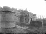 Vue du château fortifié