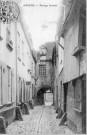 La rue Devalle et l'ancien Hôtel de ville (L'éditeur a indiqué par erreur "Passage Gossart")