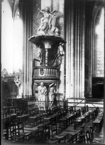 Cathédrale d'Amiens : les sculptures de la chaire